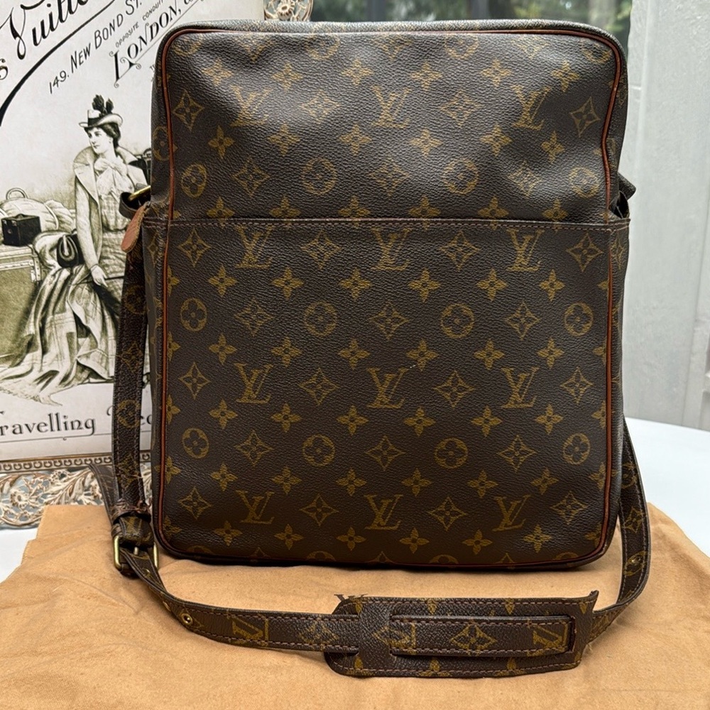 Unisex Authentic Louis Vuitton Monogram Marceau Messenger Bag & LV Dust Bag - Picture 5 of 16